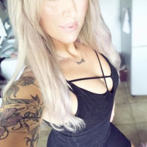 Yseult outcall escort in Whitefish Bay WI